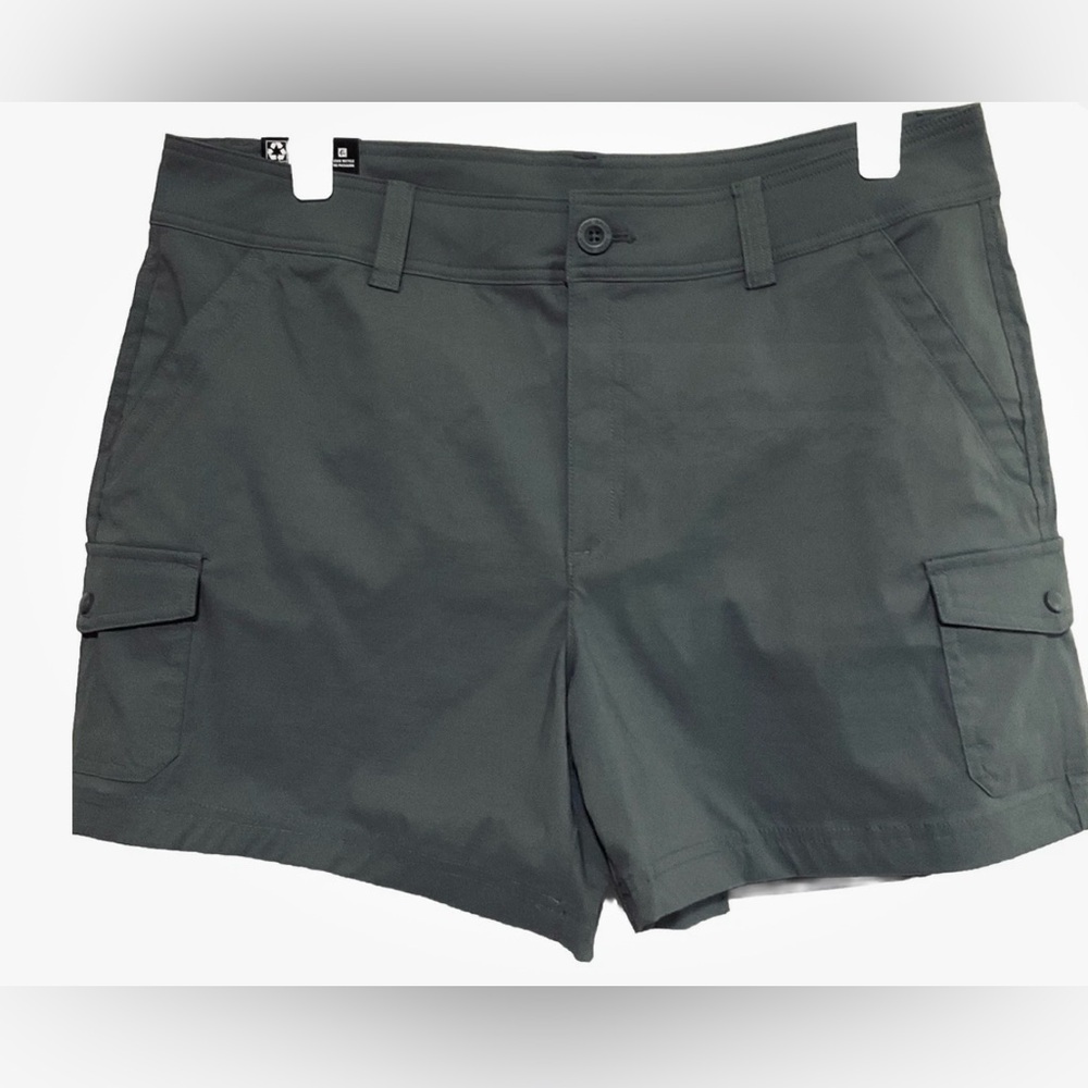 Eddie Bauer women’s cargo shorts